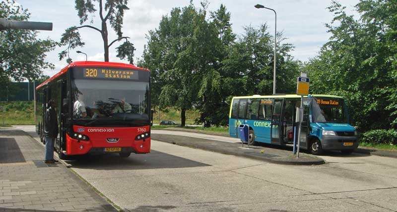 Diakritisch versnelling hybride Veiligheidsriemen vast! Lijn 320: Hilversum – Huizen – Naarden – Muiden –  Amsterdam Amstel